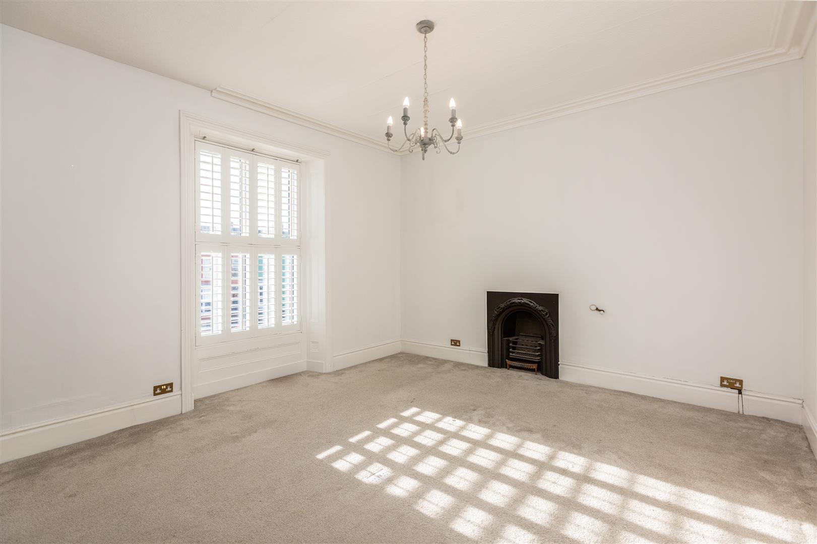 Queen Victoria Road, Llanelli, SA15 2TL